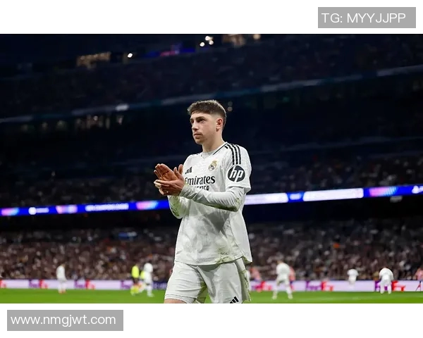 黑色球星壁纸精选足球主题个性化设计彰显运动魅力