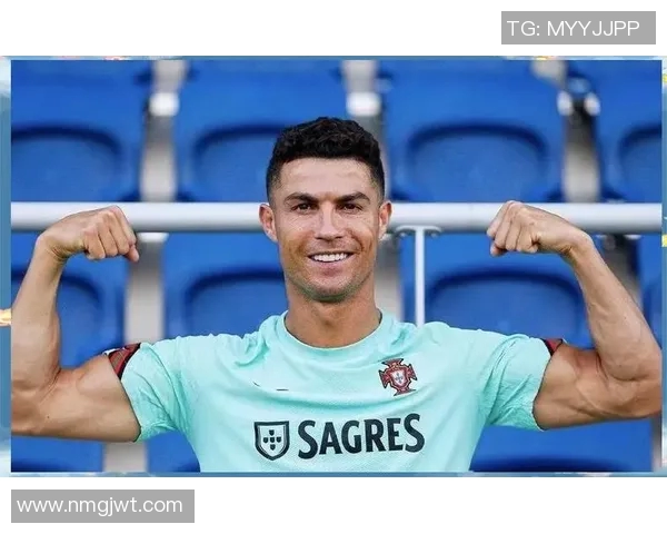 当红足球球星跨界代言广告展现运动激情与商业价值结合